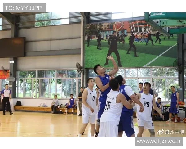 广西篮球青少年锦标赛精彩纷呈展现年轻球员风采与团队精神